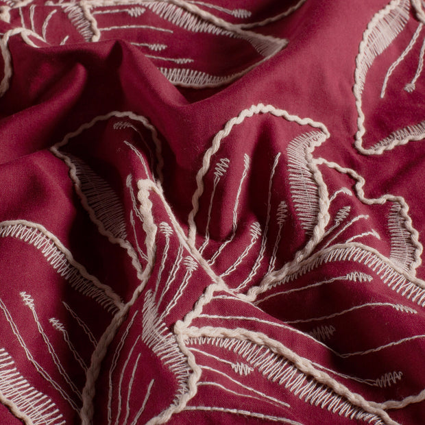 Voile tissu fleurs Bordeaux