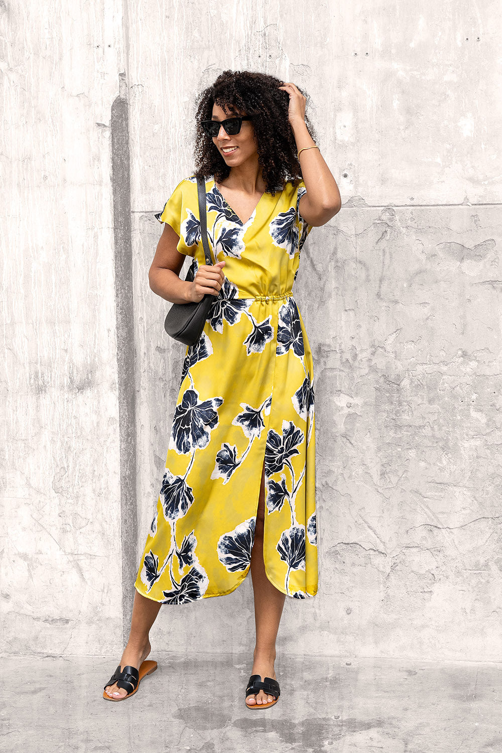 Tela Satén Pastel Estampado Flores - Tienda De Tejidos Rocio Gálvez