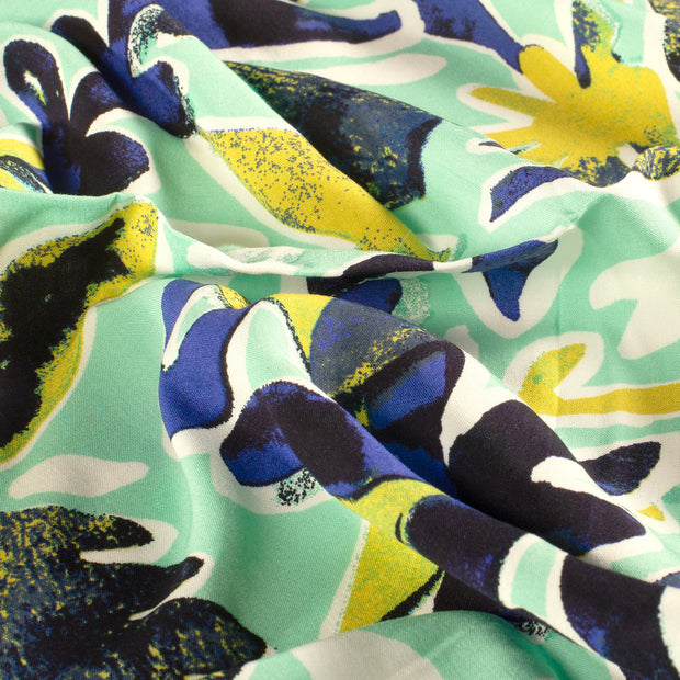 Popeline de Viscose tissu fleurs Menthe