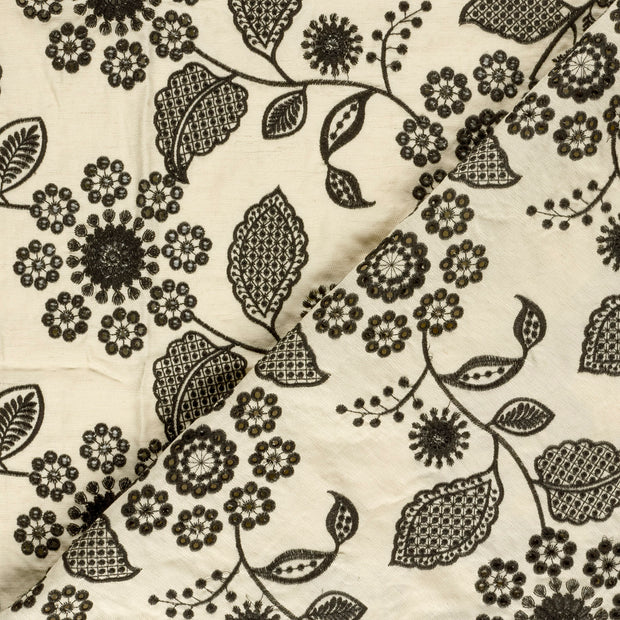  tissu fleurs brodé 